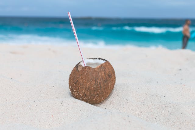 coconut-water-keto-friendly